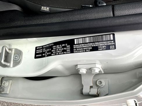 Used 2023 Jeep Renegade Trailhawk image 20