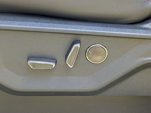 New 2025 Ford F150 Lariat w/ Equipment Group 502A High image 20