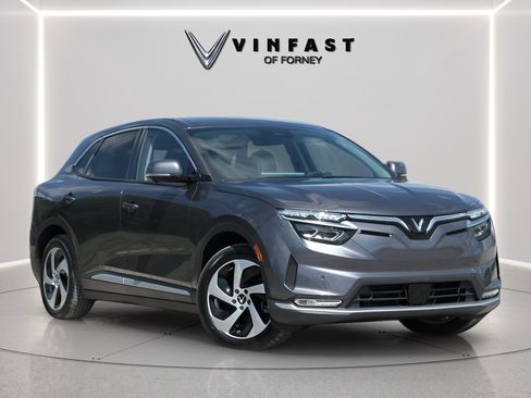 New 2025 VinFast VF 8 Eco AWD/4WD image 4