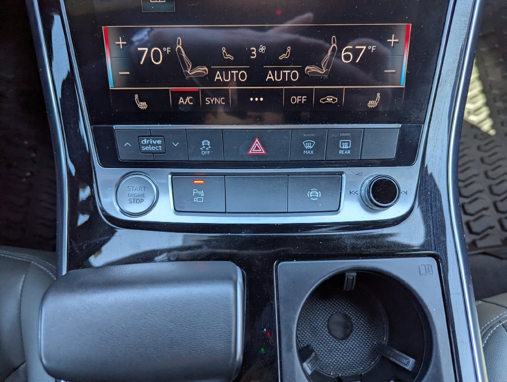 Used 2019 Audi Q8 Premium AWD/4WD image 20