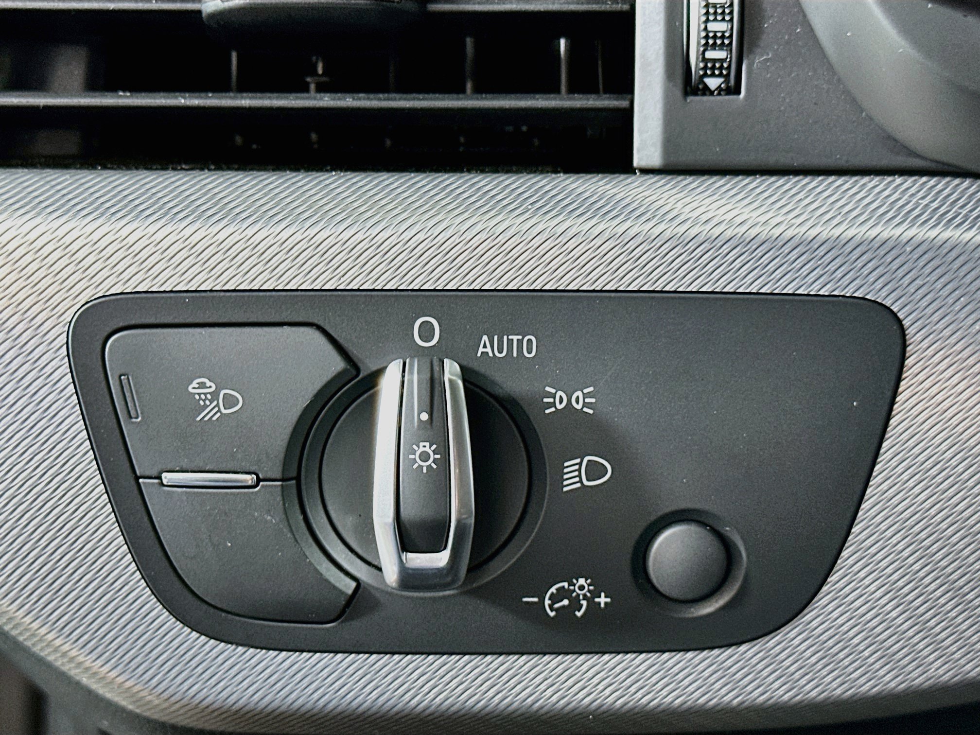 Used 2025 Audi A5 2.0T Premium AWD/4WD image 17