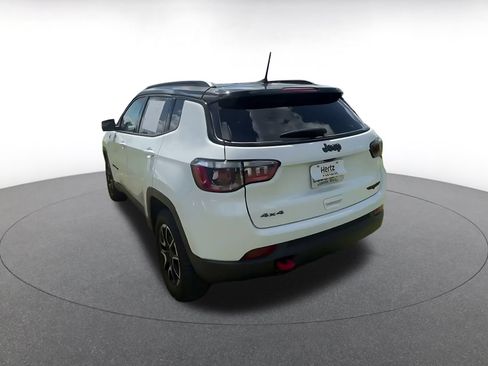 Used 2025 Jeep Compass Trailhawk AWD/4WD image 11