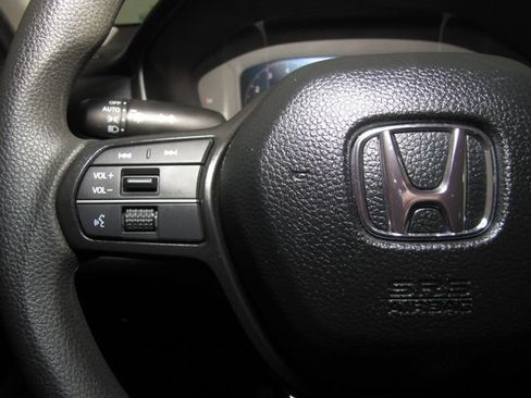 Used 2025 Honda Accord SE image 5