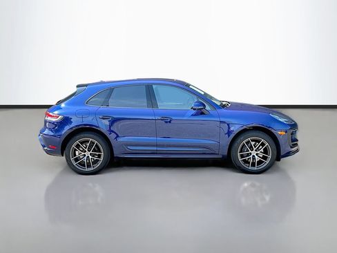 Certified 2026 Porsche Macan AWD/4WD image 8