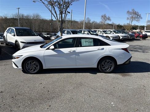 New 2026 Hyundai Elantra Blue image 4