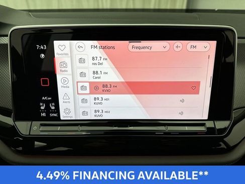 Certified 2025 Volkswagen Atlas Peak Edition SE image 18