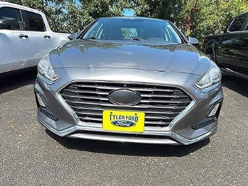 Used 2018 Hyundai Sonata ECO FWD image 2