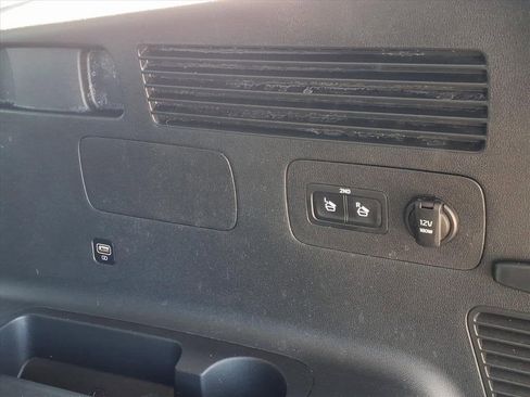 Used 2023 Kia Sorento S w/ Panoramic Sunroof Package image 13