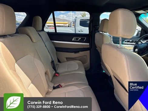 Used 2017 Ford Explorer XLT w/ Equipment Group 201A AWD/4WD image 15