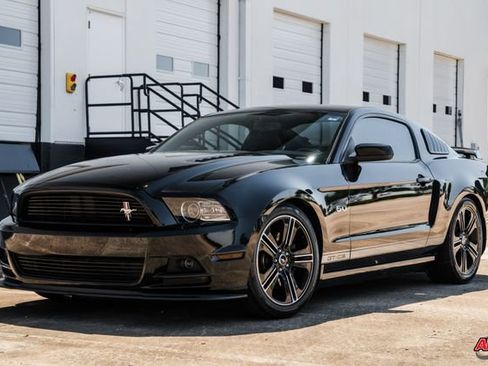 Used 2014 Ford Mustang GT Premium w/ Equipment Group 402A image 33