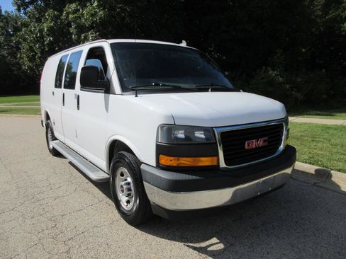 Used 2020 GMC Savana 2500 w/ Driver Convenience Package RWD image 21
