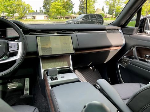 New 2026 Land Rover Range Rover SE AWD/4WD image 9