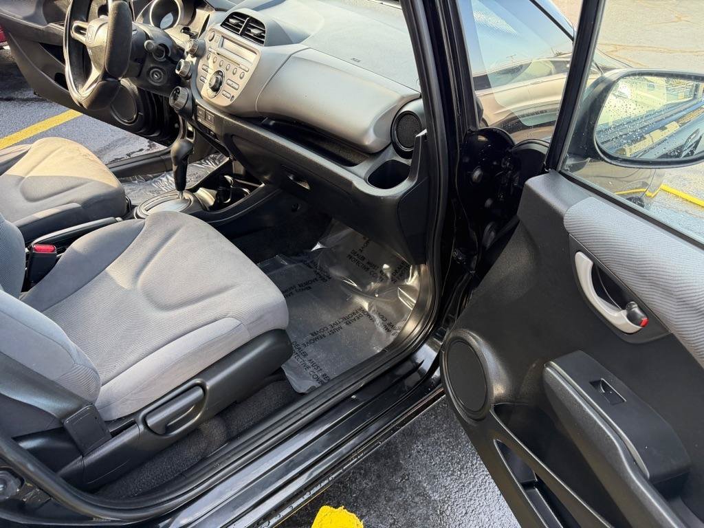 Used 2011 Honda Fit image 16