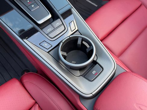 Used 2024 Porsche 911 Carrera 4S image 46