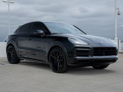 Used 2023 Porsche Cayenne GTS AWD/4WD image 22