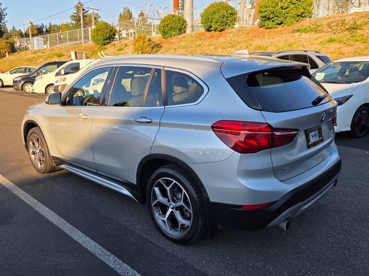 Used 2019 BMW X1 xDrive28i AWD/4WD image 5
