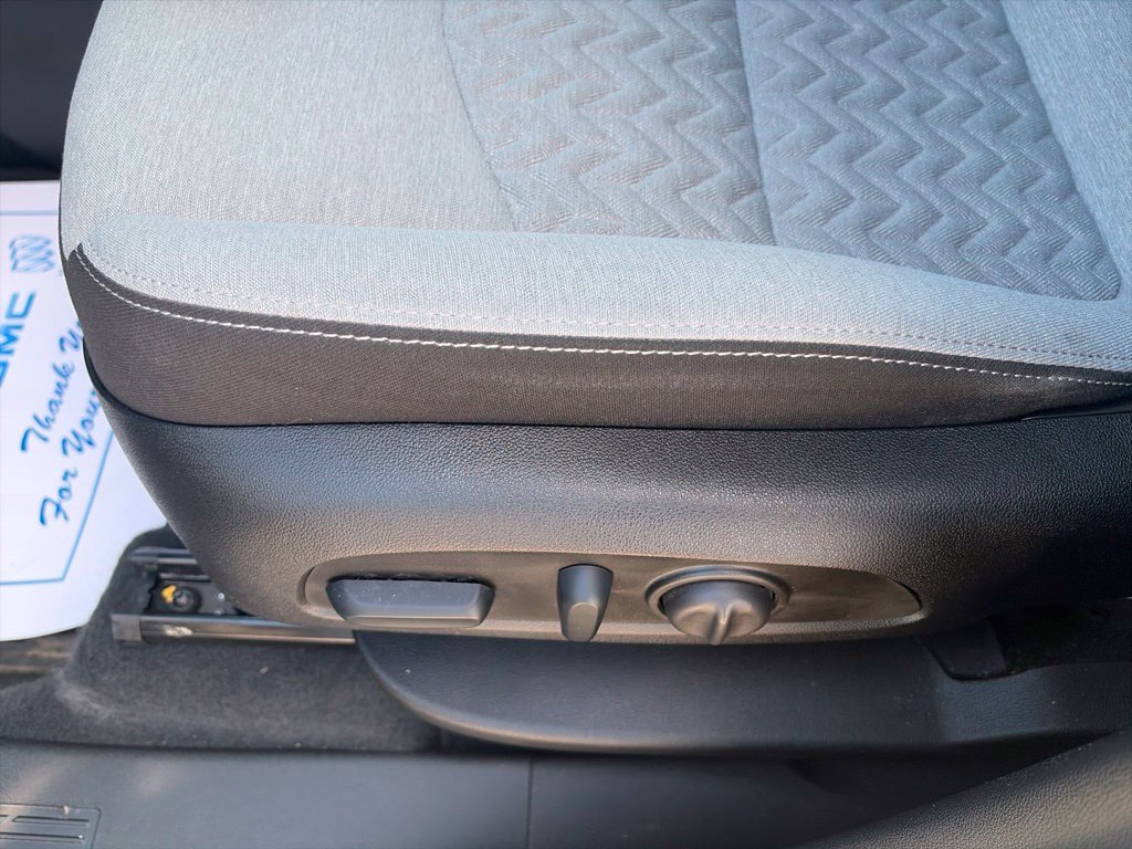 Used 2023 Chevrolet Equinox LT AWD/4WD image 18