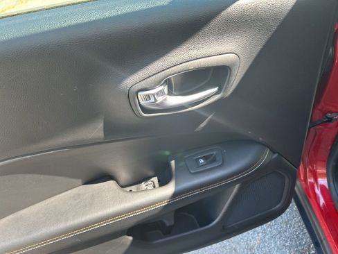 Used 2021 Jeep Compass Sport image 25