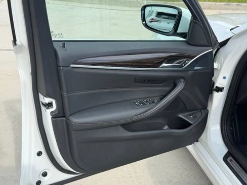 Used 2021 BMW 540i w/ Convenience Package RWD image 11