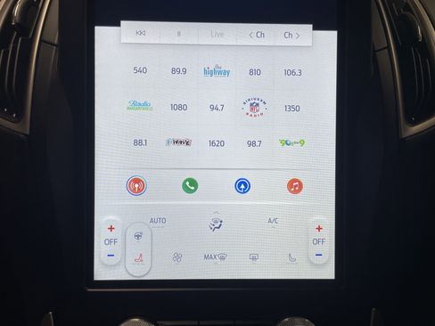 Used 2023 Ford Edge SEL w/ Convenience Package image 12