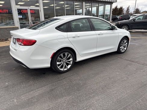 Used 2015 Chrysler 200 S w/ Comfort Group image 3