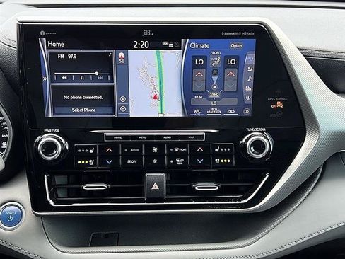 Used 2021 Toyota Highlander Platinum FWD image 31