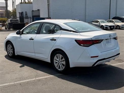 Used 2025 Nissan Sentra S FWD image 5