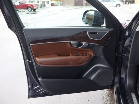 Used 2019 Volvo XC90 T6 Momentum w/ Advanced Package AWD/4WD image 25