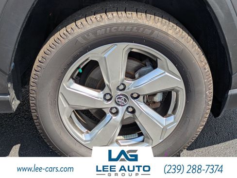 Used 2020 Toyota RAV4 Limited w/ Limited Grade Weather Package AWD/4WD image 9