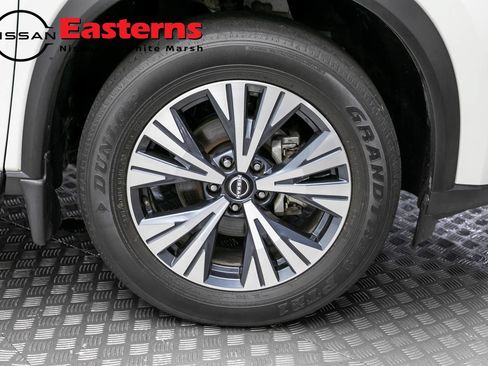 Used 2023 Nissan Rogue SV AWD/4WD image 28