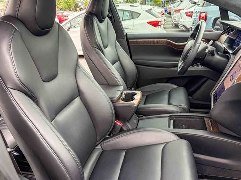 Used 2020 Tesla Model X Long Range AWD/4WD image 14