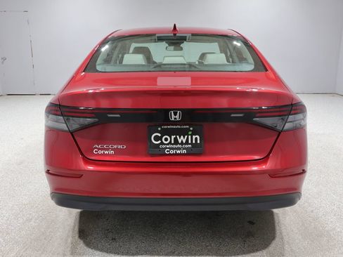 Used 2024 Honda Accord EX image 3