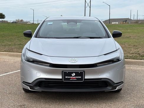 New 2026 Toyota Prius LE image 3