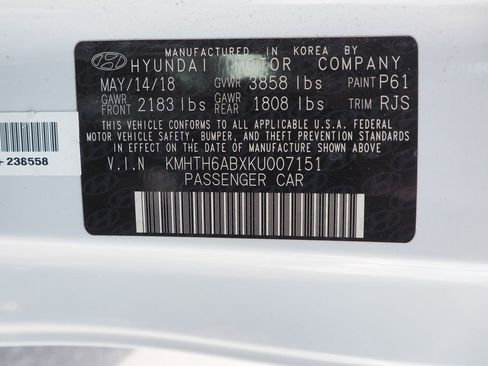 Used 2019 Hyundai Veloster Turbo Ultimate FWD image 28