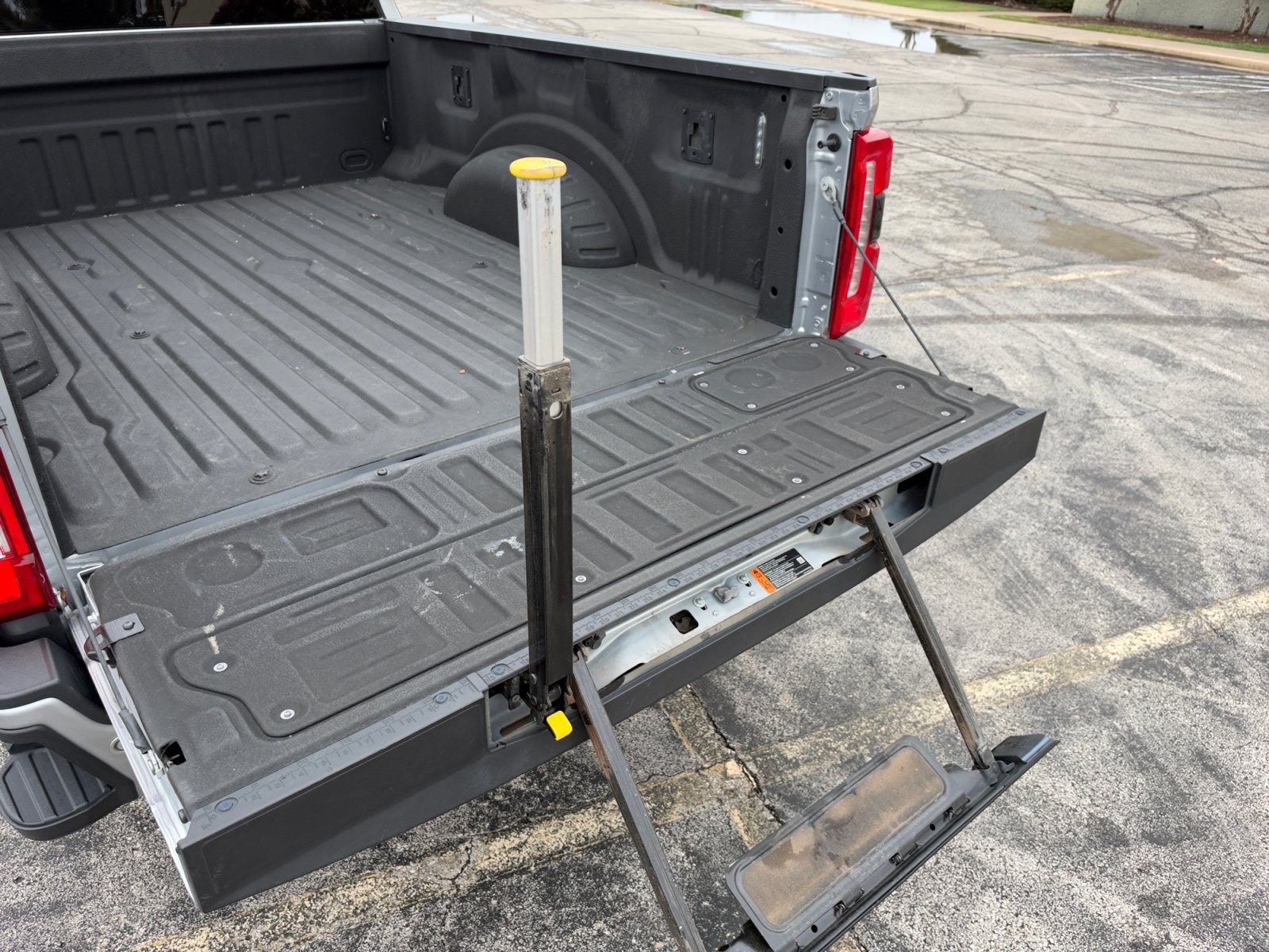 Certified 2023 Ford F250 Lariat w/ Lariat Ultimate Package AWD/4WD image 17