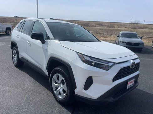 Used 2025 Toyota RAV4 LE image 2