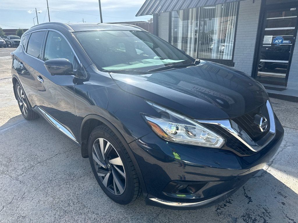 Used 2018 Nissan Murano Platinum w/ Cargo Package FWD image 2