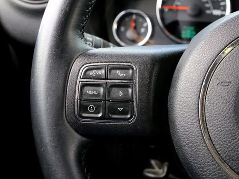 Used 2018 Jeep Wrangler Unlimited Sport w/ Connectivity Group AWD/4WD image 14