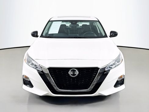 Used 2022 Nissan Altima 2.5 SR w/ Midnight Edition Package image 8