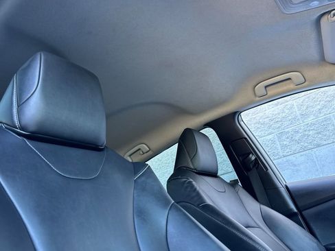 Used 2022 Toyota Prius Prime XLE FWD image 15