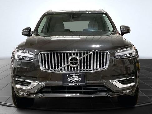Certified 2023 Volvo XC90 B6 Ultimate w/ Lounge Package image 4