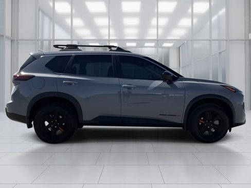 New 2026 Nissan Rogue SV image 6
