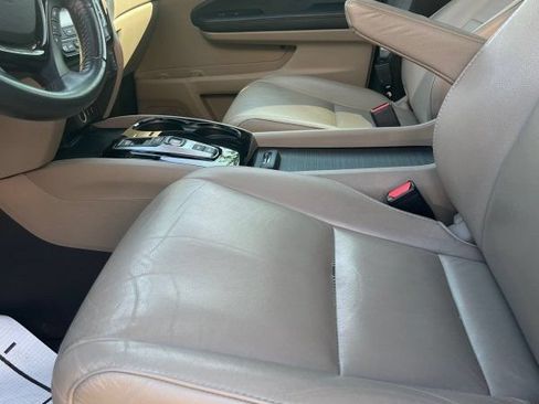 Used 2018 Honda Pilot Touring image 12