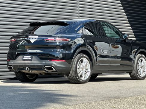 Used 2021 Porsche Cayenne Coupe image 8