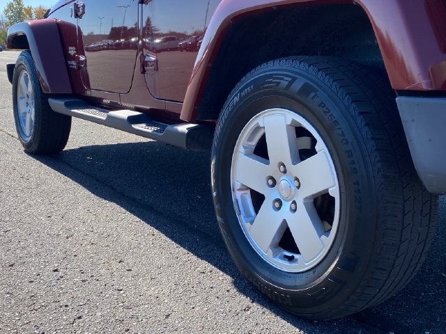 Used 2010 Jeep Wrangler Unlimited Sahara w/ Trailer Tow Group AWD/4WD image 13