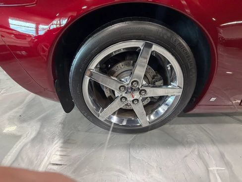 Used 2007 Chevrolet Corvette Coupe w/ Preferred Equipment Group RWD image 11