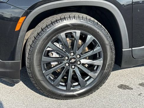 Used 2023 Chevrolet Traverse RS AWD/4WD image 30