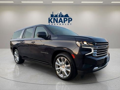 Used 2023 Chevrolet Suburban High Country image 6