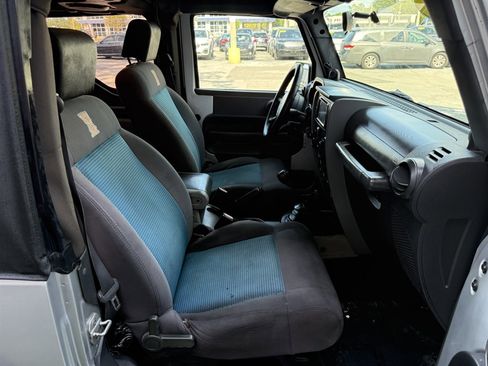 Used 2010 Jeep Wrangler Sport AWD/4WD image 13