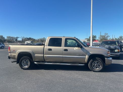 Used 2005 GMC Sierra 2500 SLT w/ Heavy-Duty Power Package image 8